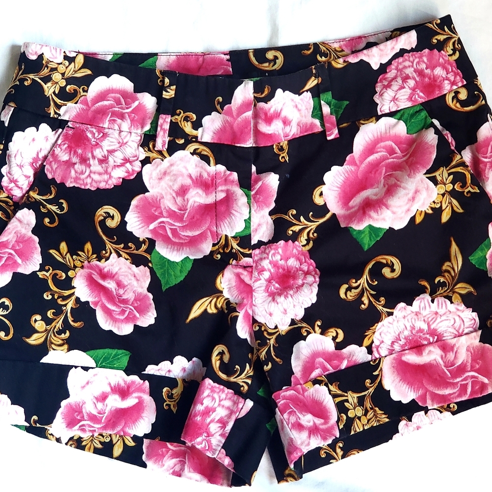 ❤️ New York & Co Women's Shorts Floral Pattern - Picture 1 of 4